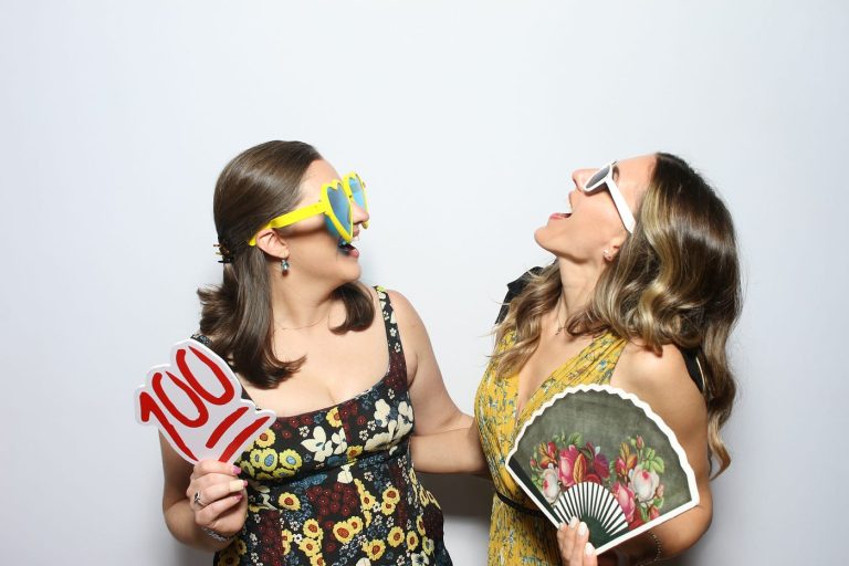 3 Things to Know When Renting A Photo Booth
